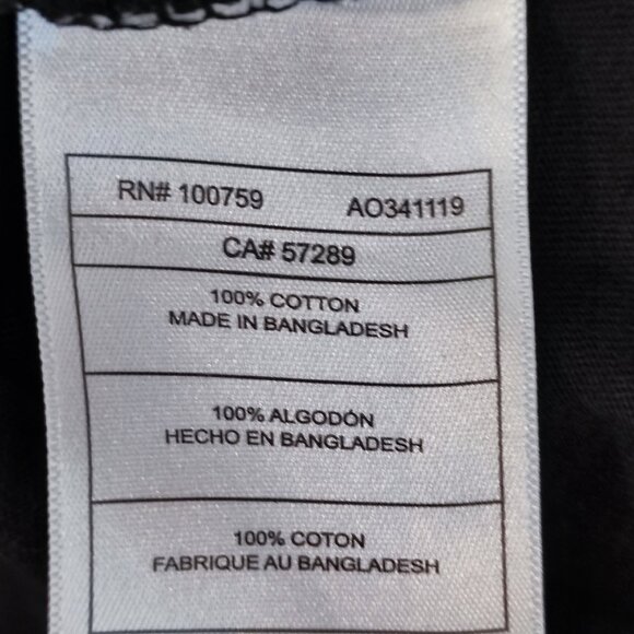 Puma T-shirt boys size L (14-16) black & grey with silver graphic design - Picture 6 of 10